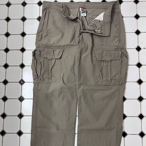 Vintage- Mens The North Face cargo hiking pants, size 36.